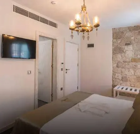 Provence Mansion Hotel 2*