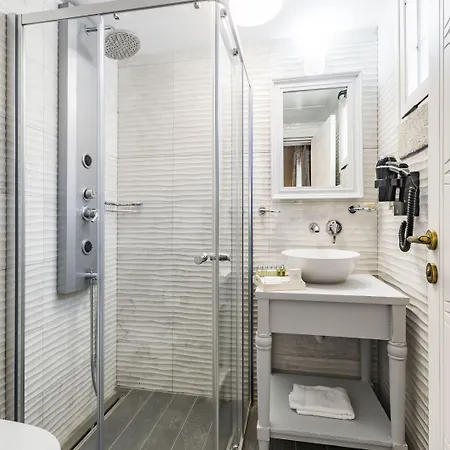 Provence Mansion Otel Alaçatı