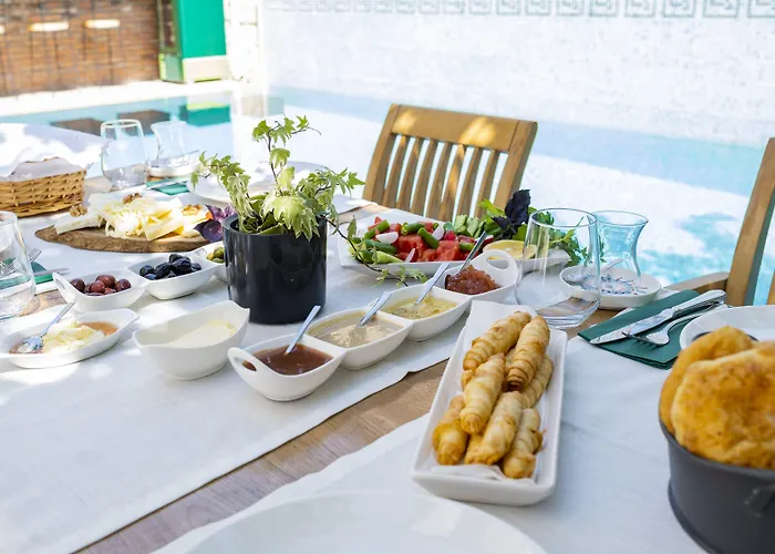 Provence Mansion 2*