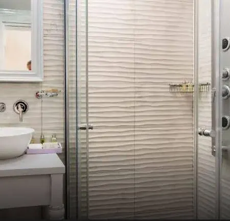 Provence Mansion Отель