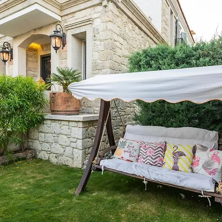 Provence Mansion Алачати