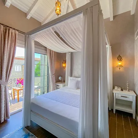 Provence Mansion Hotel 2*