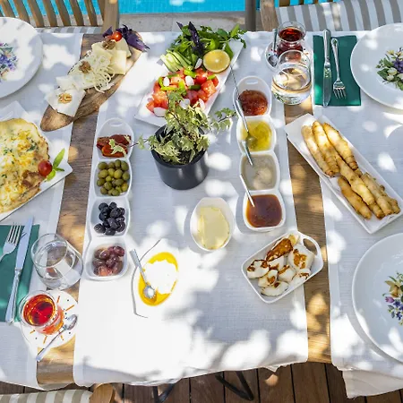 Provence Mansion Отель 2*