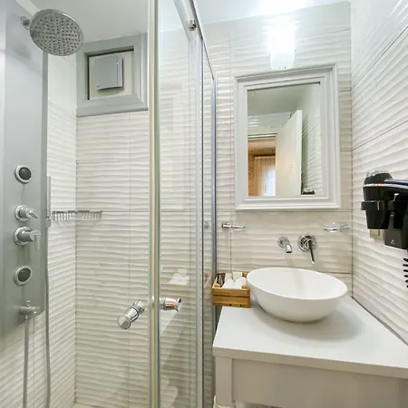 Provence Mansion Отель