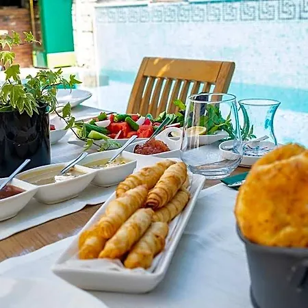 Provence Mansion Szálloda Alacati