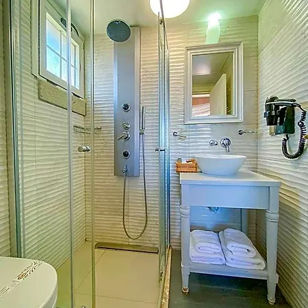 Provence Mansion 호텔 2*