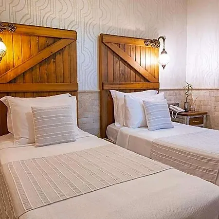 Provence Mansion Hotel 2*
