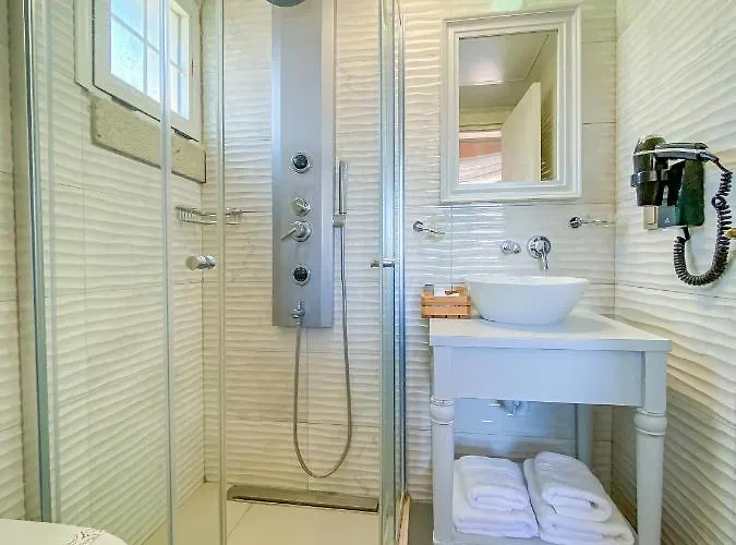 Provence Mansion 2*