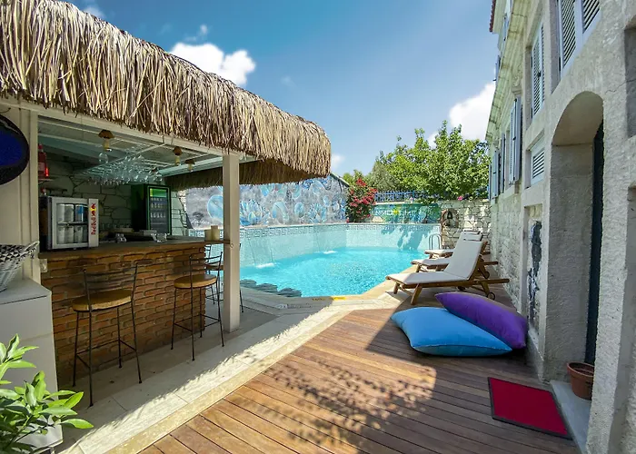 Provence Mansion 2* Алачати