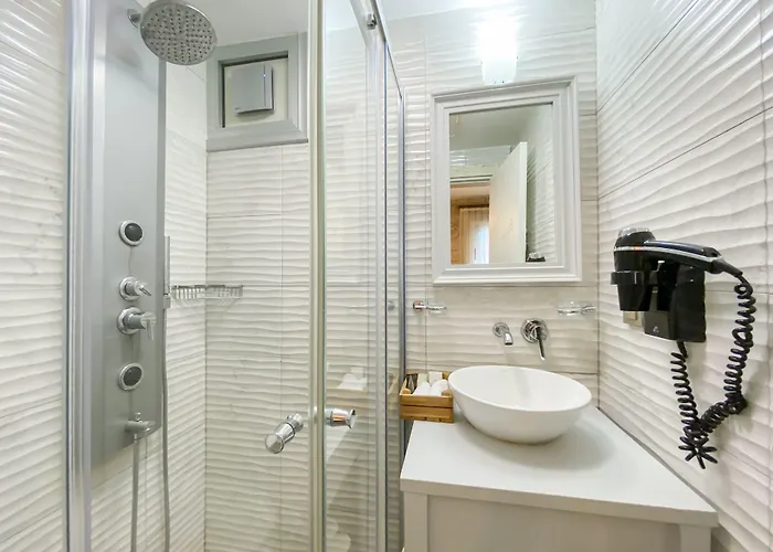 Provence Mansion Отель