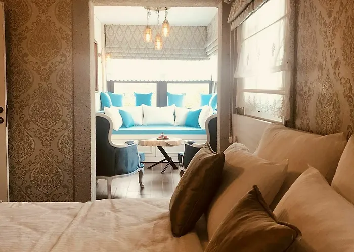 Provence Mansion Отель 2*